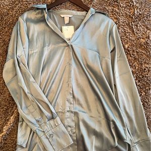 H&M: NWT - Grayish Green Satin button down